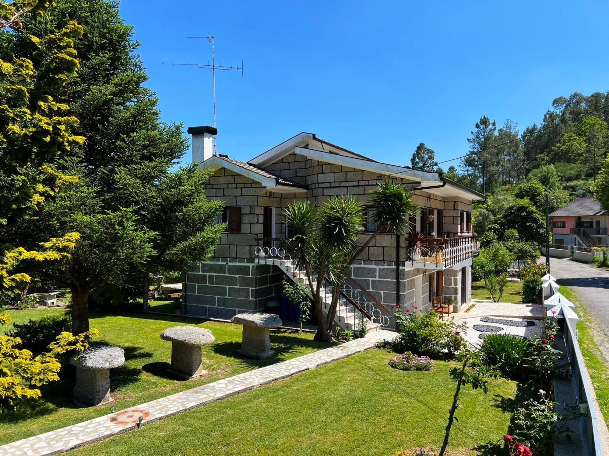 Vila Guia In Valdreu Braga Exterior foto